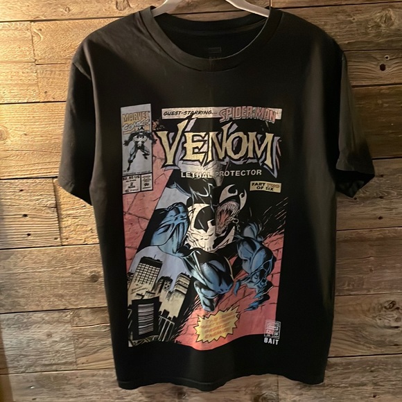 Marvels-Bait- Venom-Tshirt-Medium - Picture 2 of 8